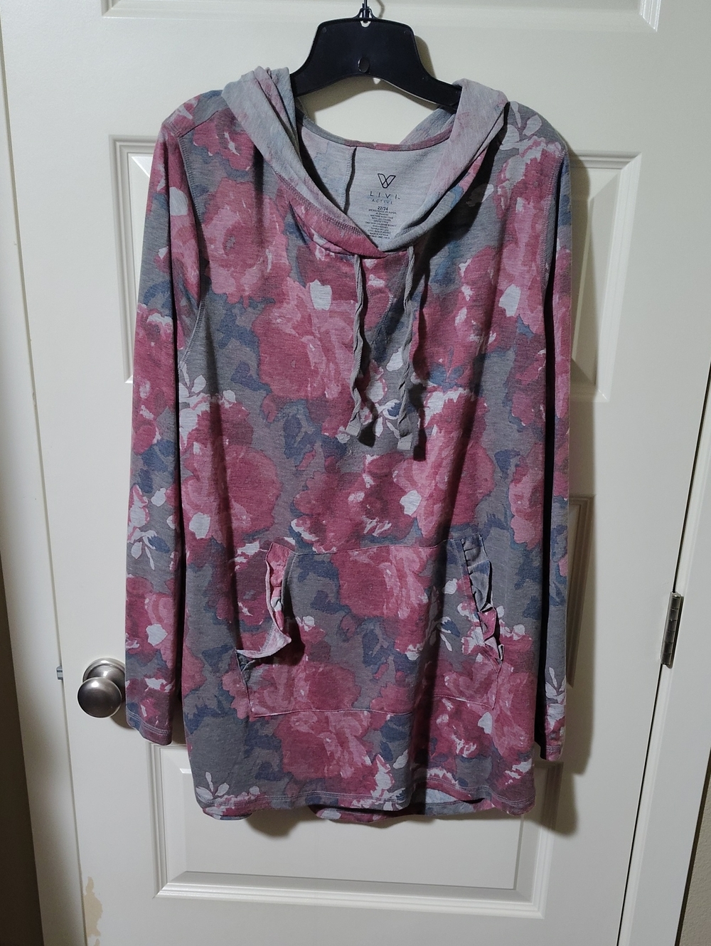 Livi Active Floral Hooded Pullover in Pink and Gray